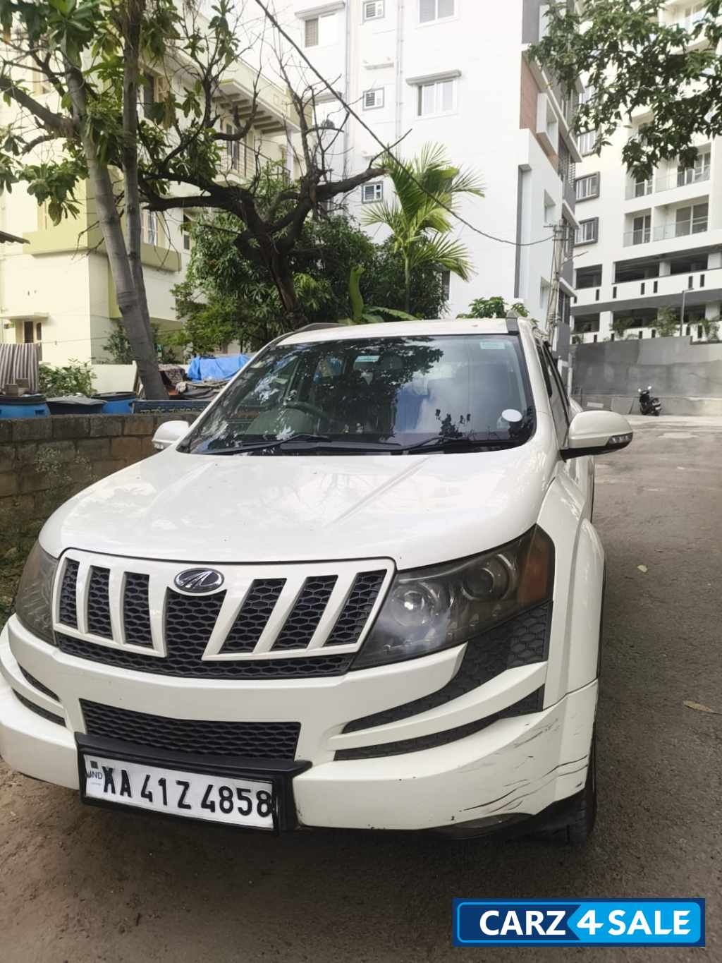 Mahindra XUV 500 W6 Mahindra XUV 500 W6