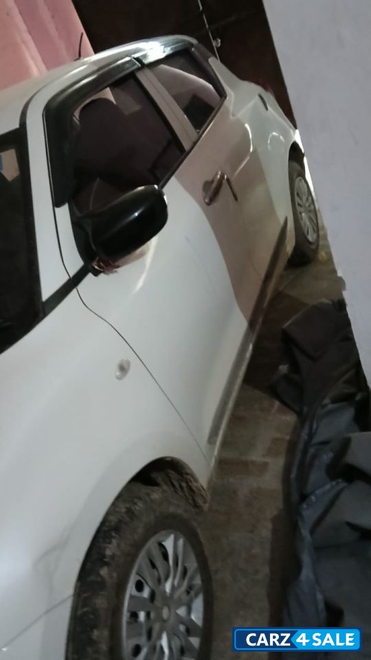 Maruti Suzuki Swift Lxi Maruti Suzuki Swift Lxi