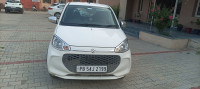 White Maruti Suzuki Alto VXI plus