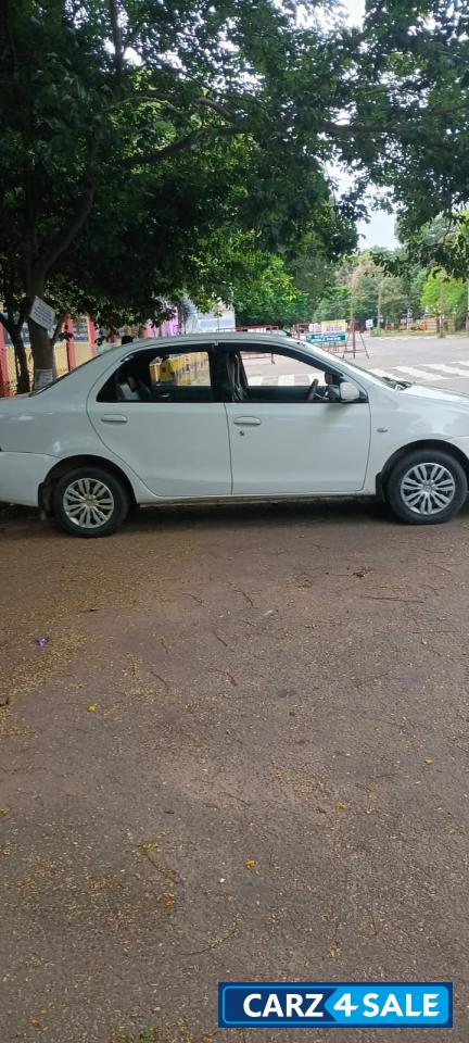 White Toyota Etios G