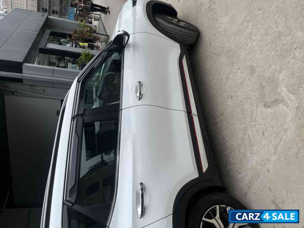 White Kia Seltos GTX Plus 1.4 DCT Petrol