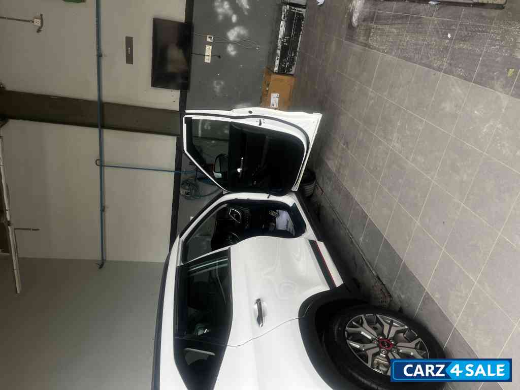 White Kia Seltos GTX Plus 1.4 DCT Petrol