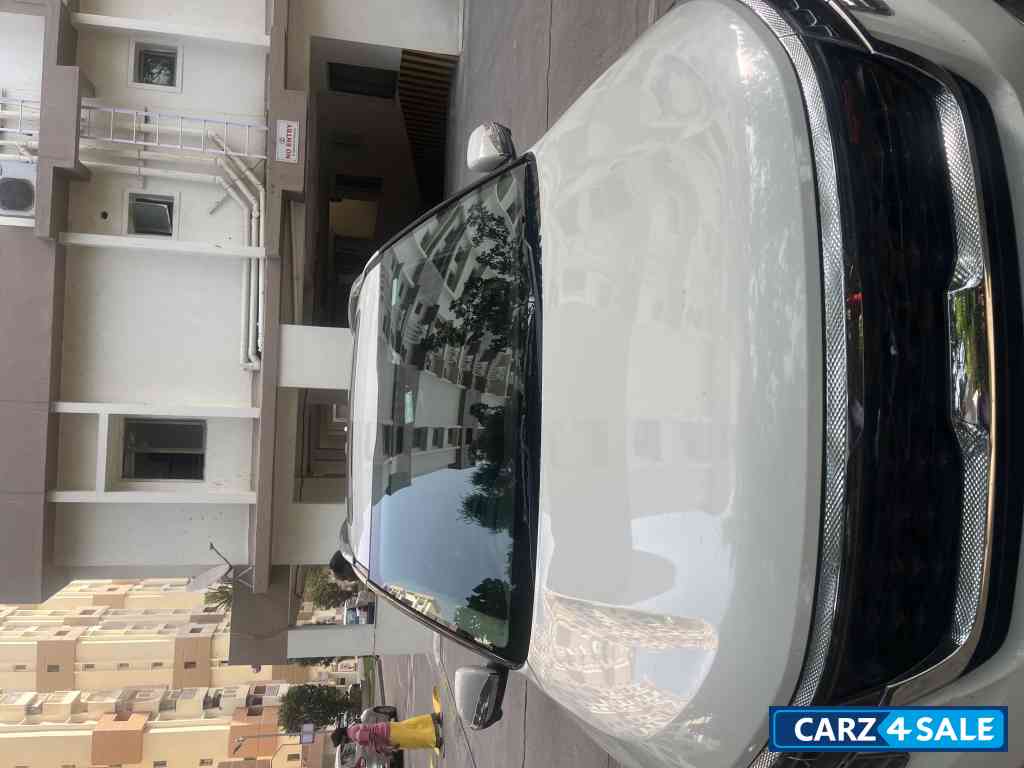 White Kia Seltos GTX Plus 1.4 DCT Petrol