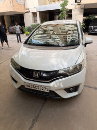 White Honda Jazz V