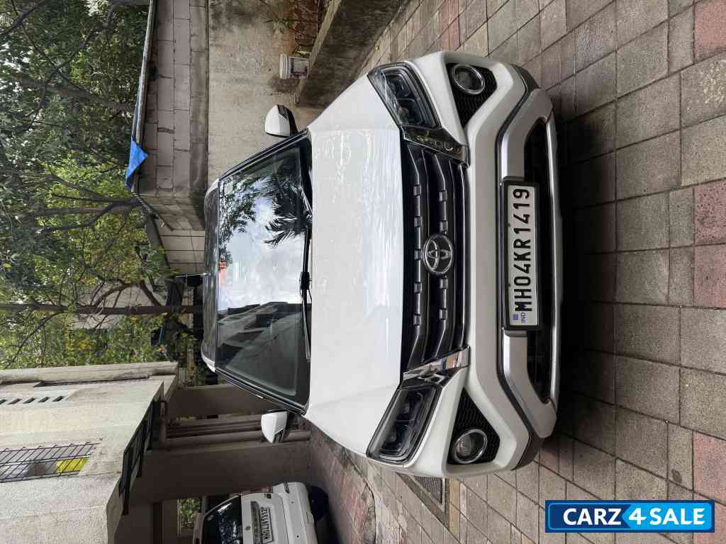 Toyota Urban Cruiser Premium Mt petrol