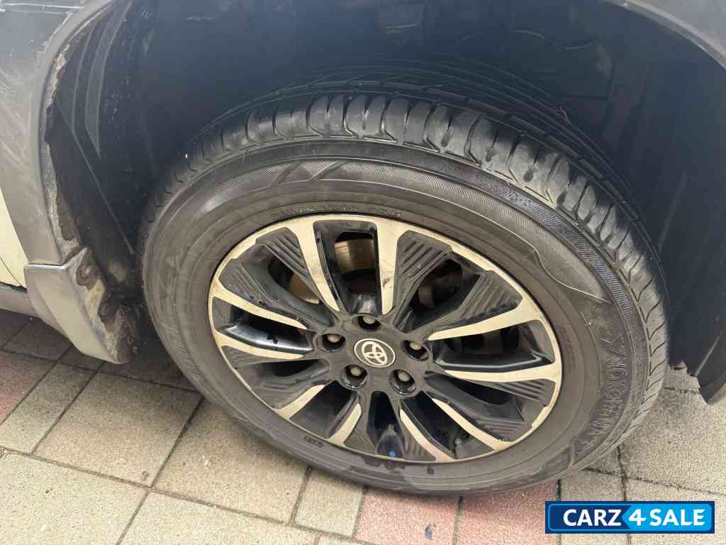 Toyota Urban Cruiser Premium Mt petrol