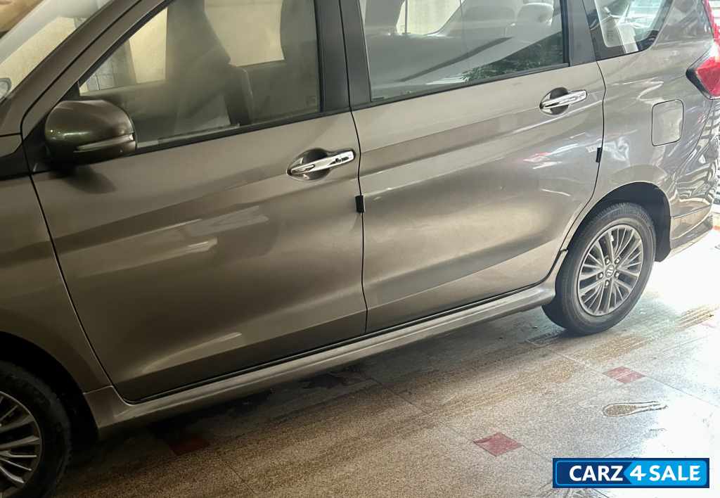 Maruti Suzuki Ertiga Zxi+ Maruti Suzuki Ertiga Zxi+