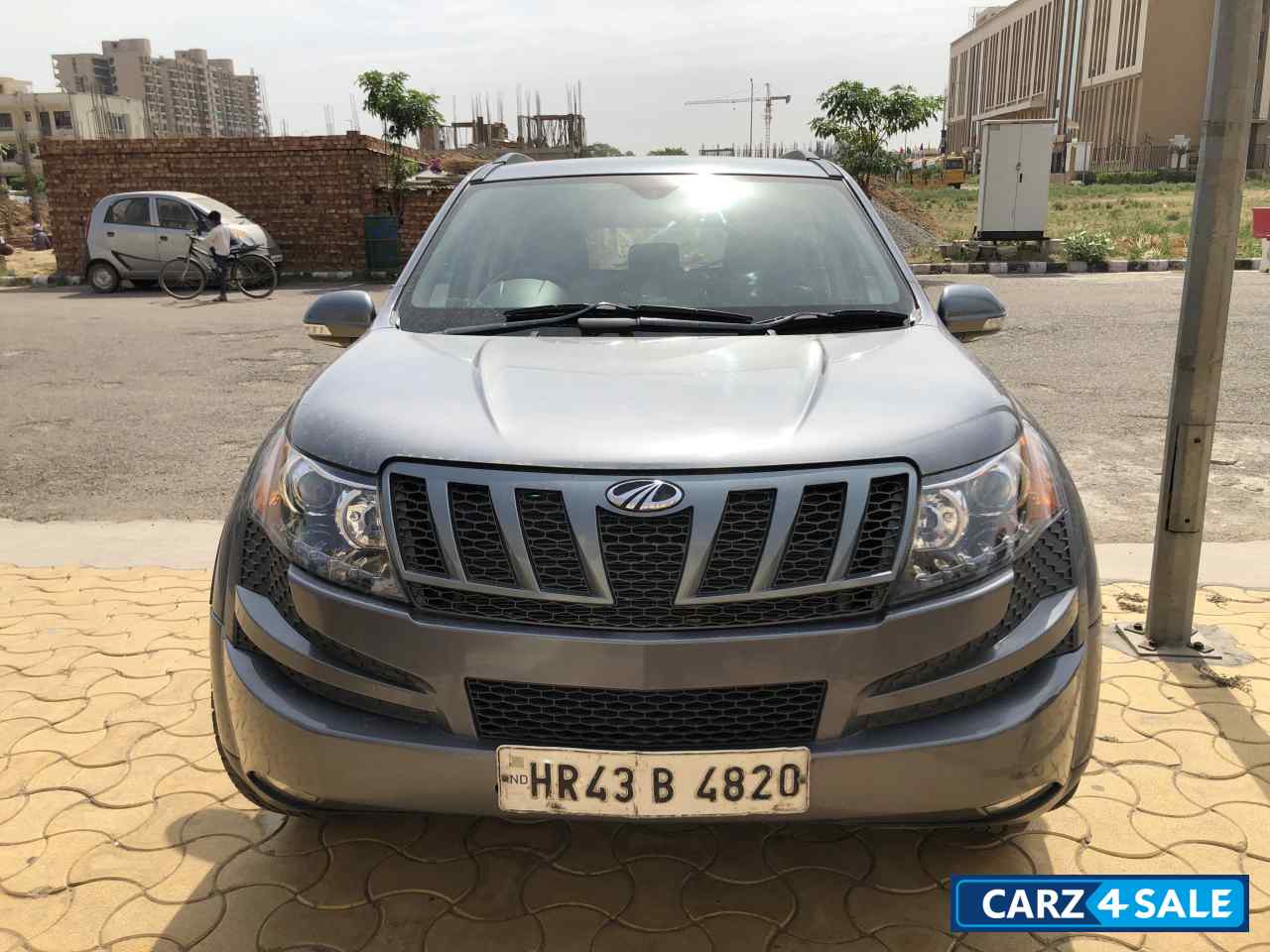 Gray Mahindra  XUV500