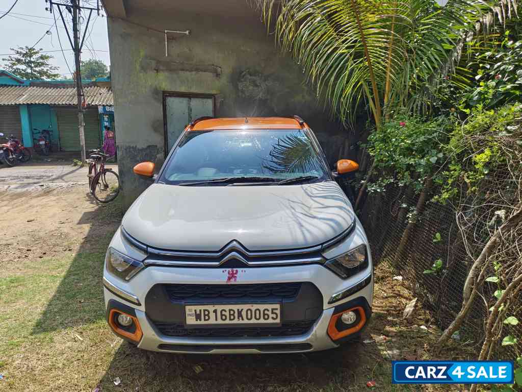 Roof Orange Body White Citroen C3 Duel tone terbo engine