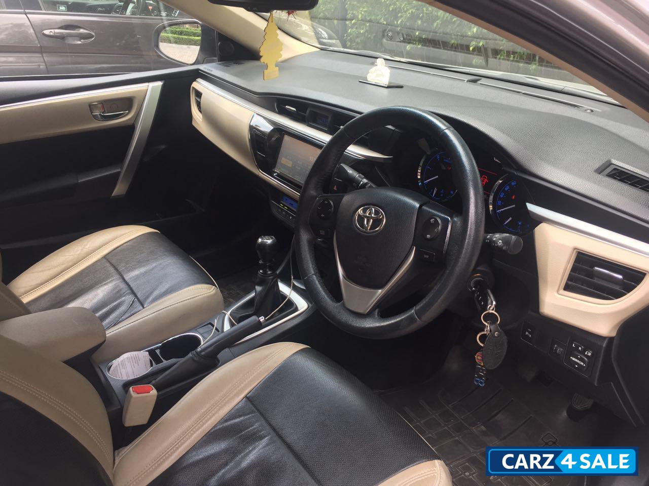 Metallic Silver Toyota  COROLLA ALTIS D4D G(F)