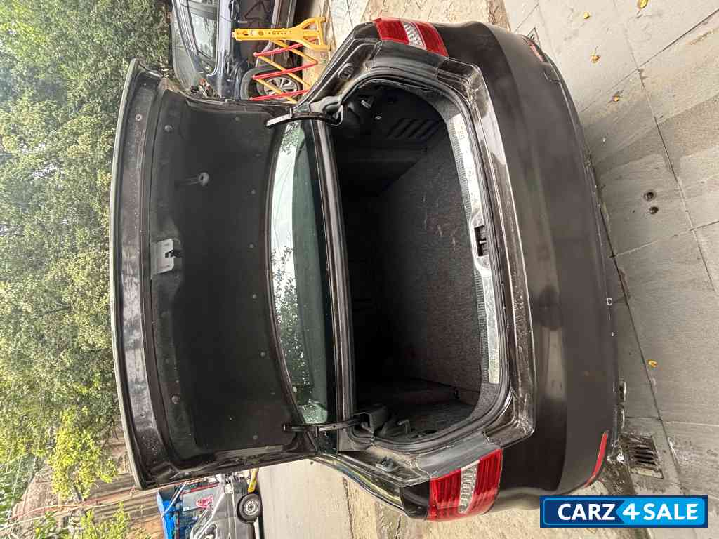 Metallic Brown Skoda Superb Elegance 1.8 TSI Metallic Brown Skoda Superb Elegance 1.8 TSI