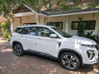 Candy White MG Hector Plus 1.5 CVT SHARP