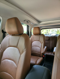 Candy White MG Hector Plus 1.5 CVT SHARP