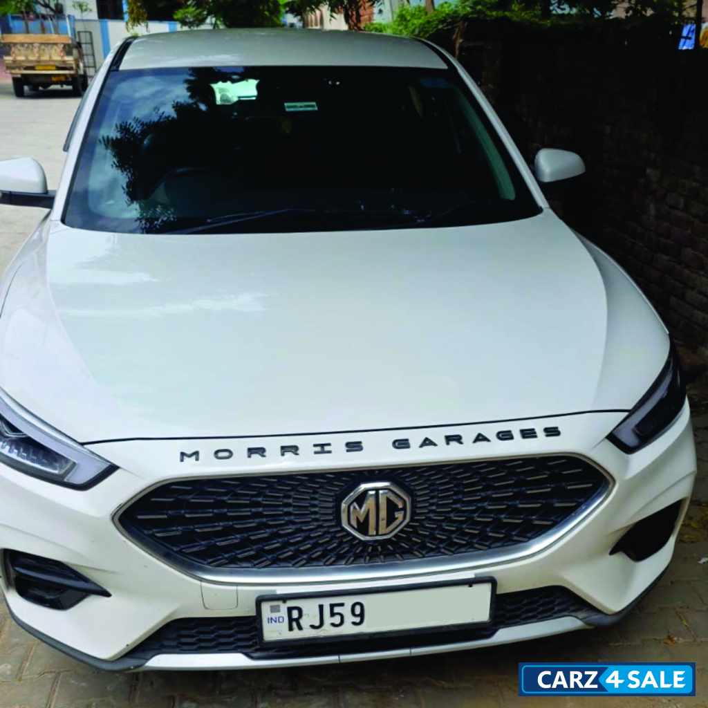 Candy White MG Astor ZS Astor MT Style