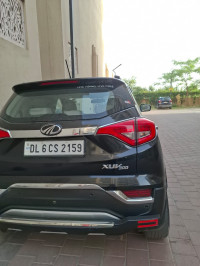 Mahindra XUV300 W6