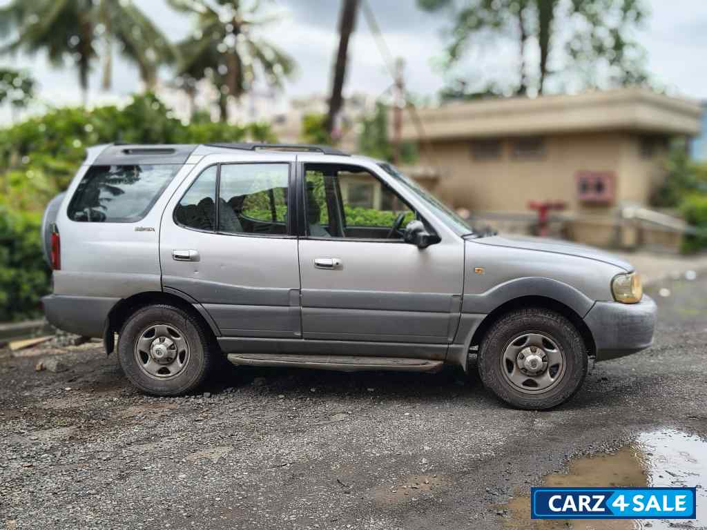 Arctic Sliver Tata Safari Dicor