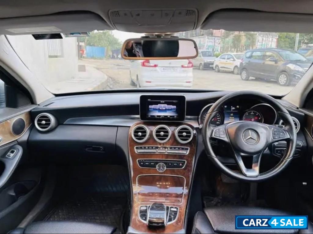 Mercedes-Benz C-Class 220 D
