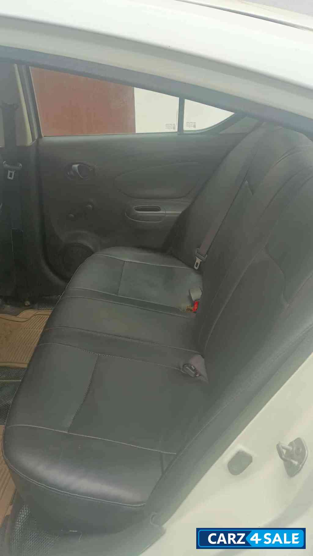 Nissan Sunny XE
