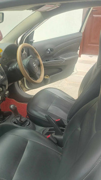 Nissan Sunny XE