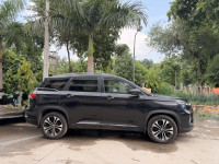 Black MG Hector Plus Smart 2.0Diesel Turbo