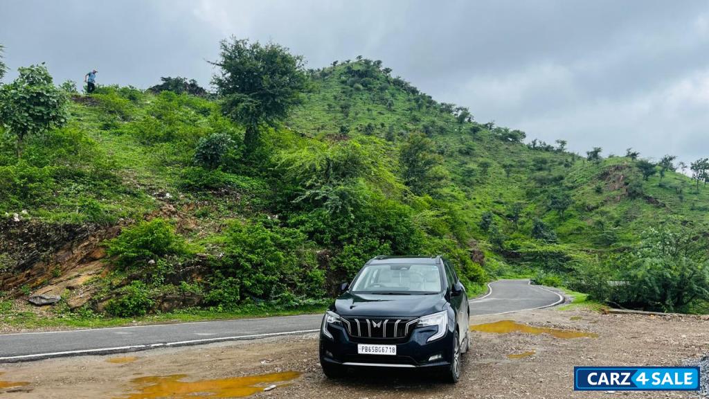 Mahindra XUV700 AX7 7 Seater