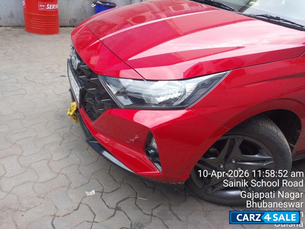 Maroon Hyundai i20 Sportz Automatic