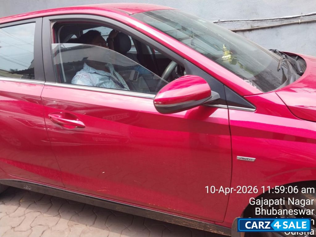 Maroon Hyundai i20 Sportz Automatic