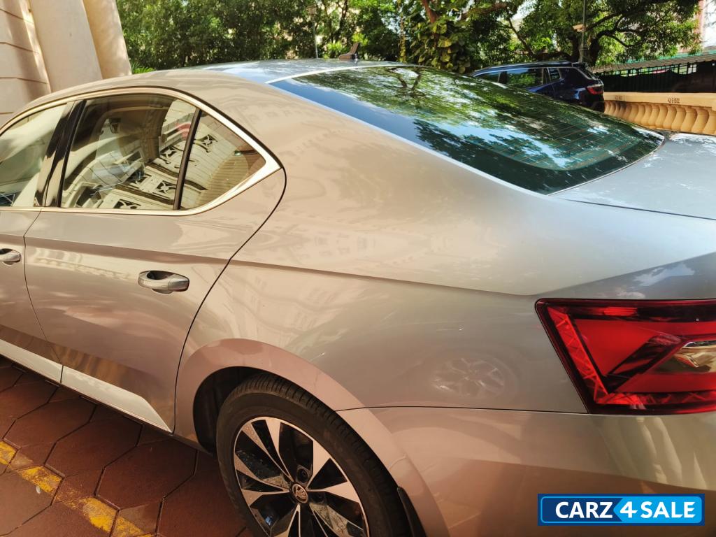 Business Grey Skoda Superb Lnk 2.0 TSI AT