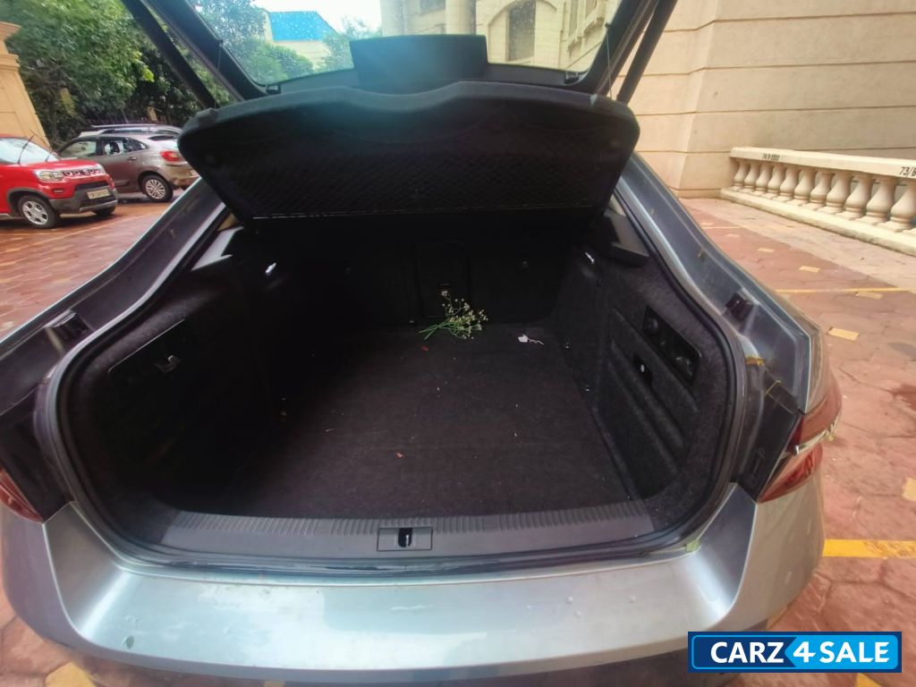 Business Grey Skoda Superb Lnk 2.0 TSI AT