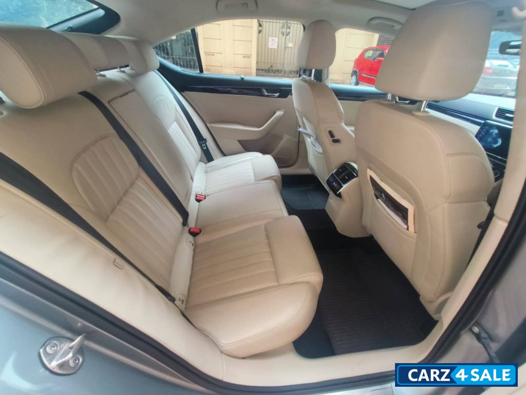 Business Grey Skoda Superb Lnk 2.0 TSI AT