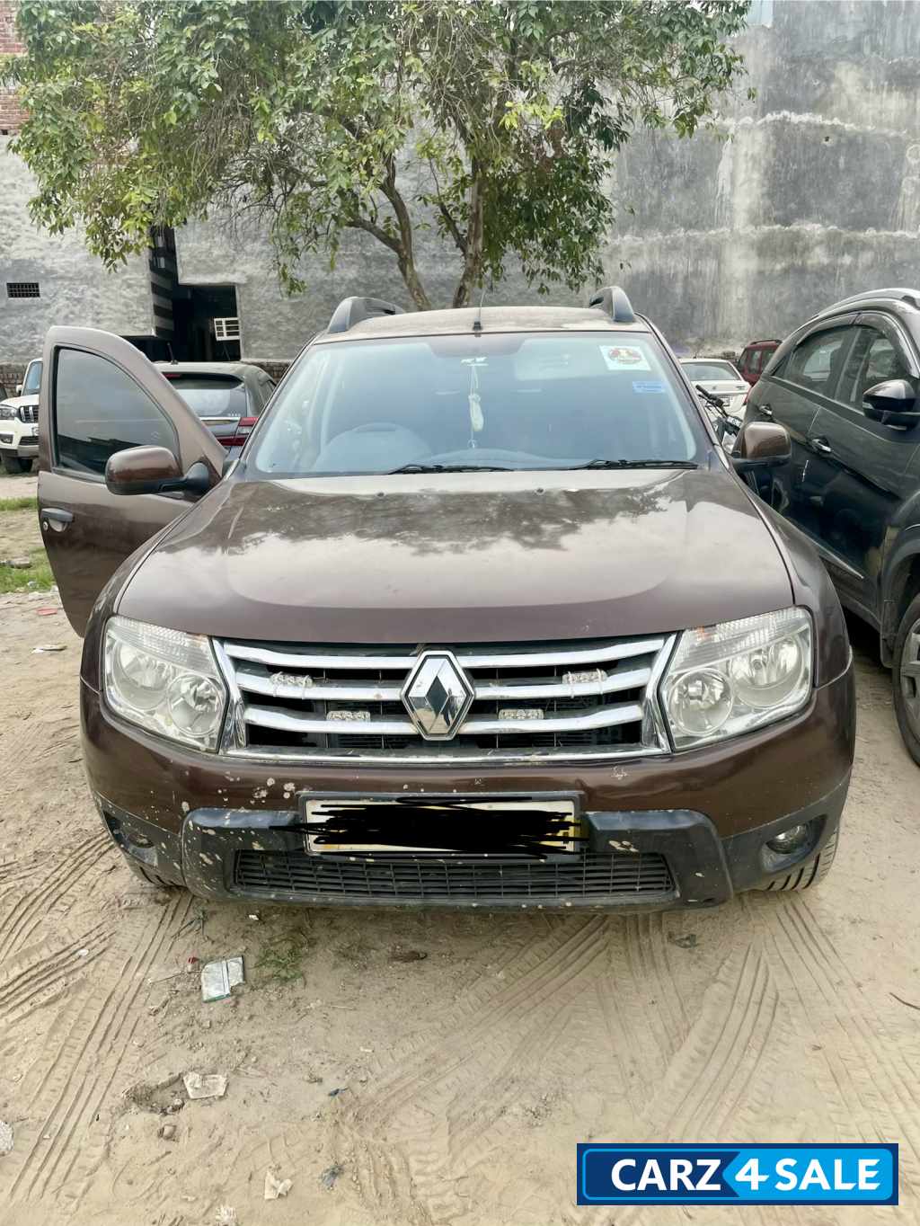 M.w.brown Renault Duster RXE 1.5