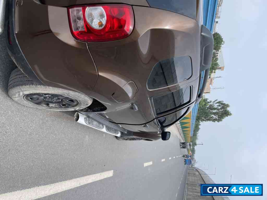 M.w.brown Renault Duster RXE 1.5 M.w.brown Renault Duster RXE 1.5