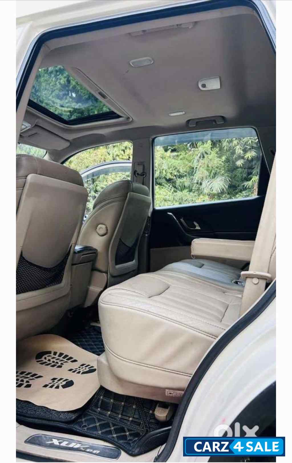 Mahindra XUV 500 W10 At FWD Mahindra XUV 500 W10 At FWD