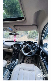 Mahindra XUV 500 W10 At FWD