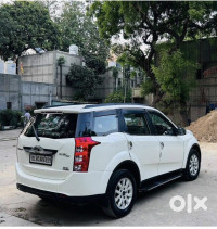 Mahindra XUV 500 W10 At FWD