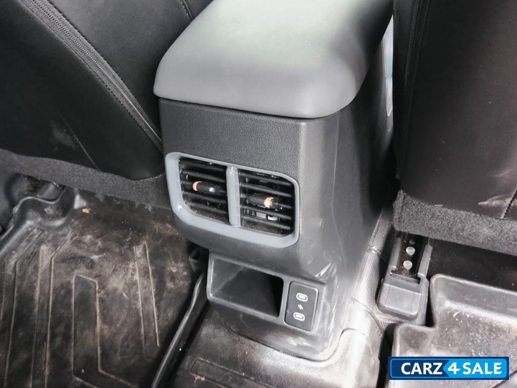 Kia Syros HTK