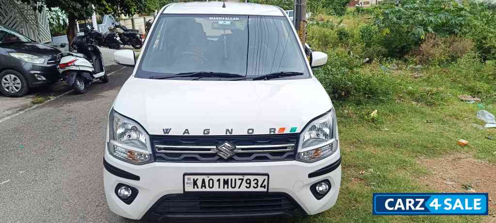 Superior White Maruti Suzuki Wagon R Zxi 1.2l