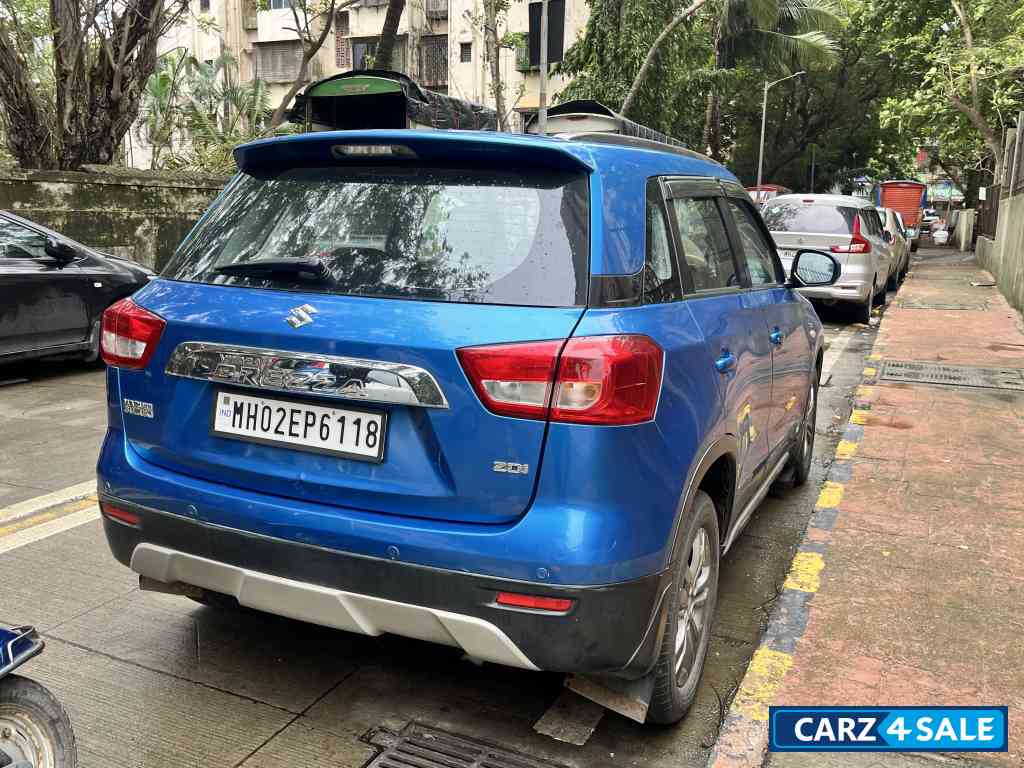 Cerulean Blue Maruti Suzuki Brezza ZDi