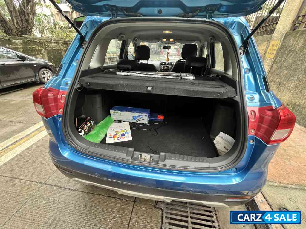 Cerulean Blue Maruti Suzuki Brezza ZDi Cerulean Blue Maruti Suzuki Brezza ZDi