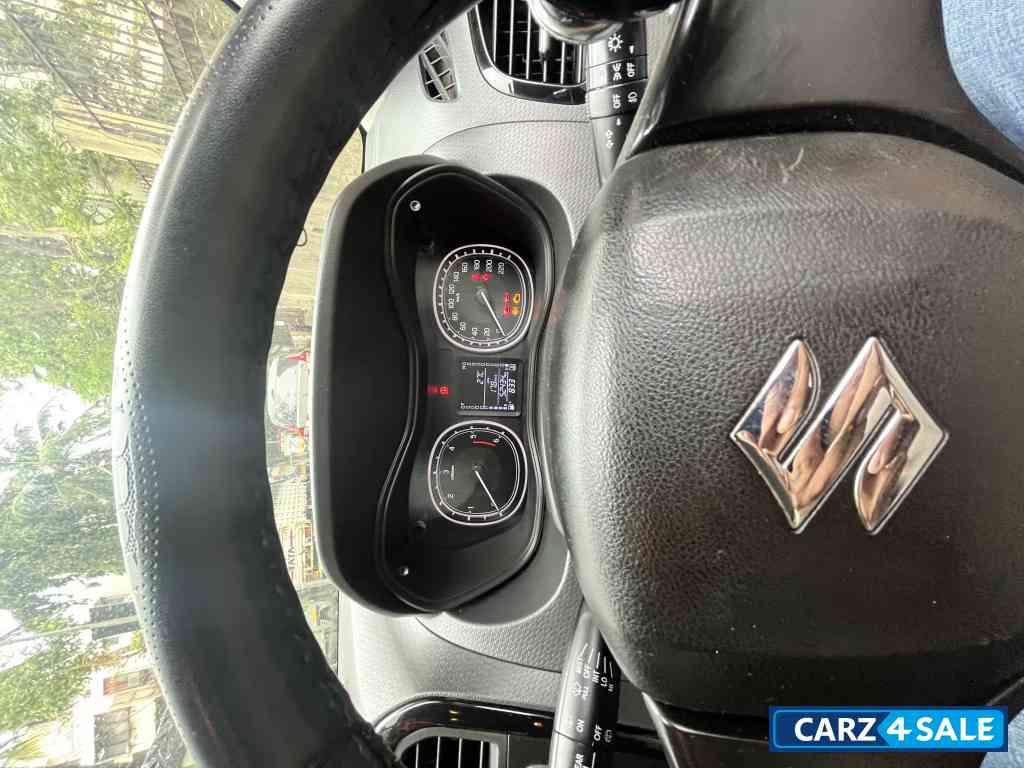 Cerulean Blue Maruti Suzuki Brezza ZDi Cerulean Blue Maruti Suzuki Brezza ZDi