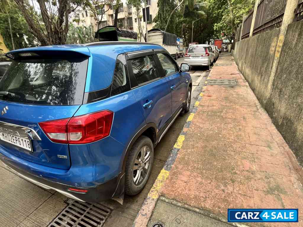 Cerulean Blue Maruti Suzuki Brezza ZDi Cerulean Blue Maruti Suzuki Brezza ZDi