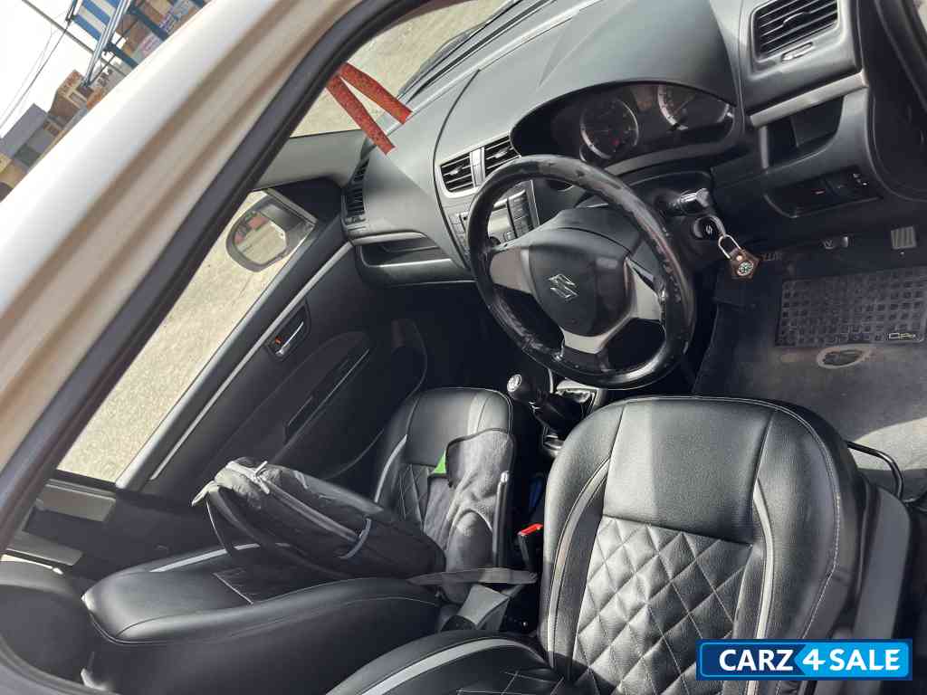 White Maruti Suzuki Swift Vdi