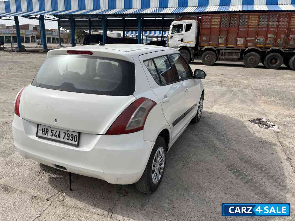 White Maruti Suzuki Swift Vdi White Maruti Suzuki Swift Vdi