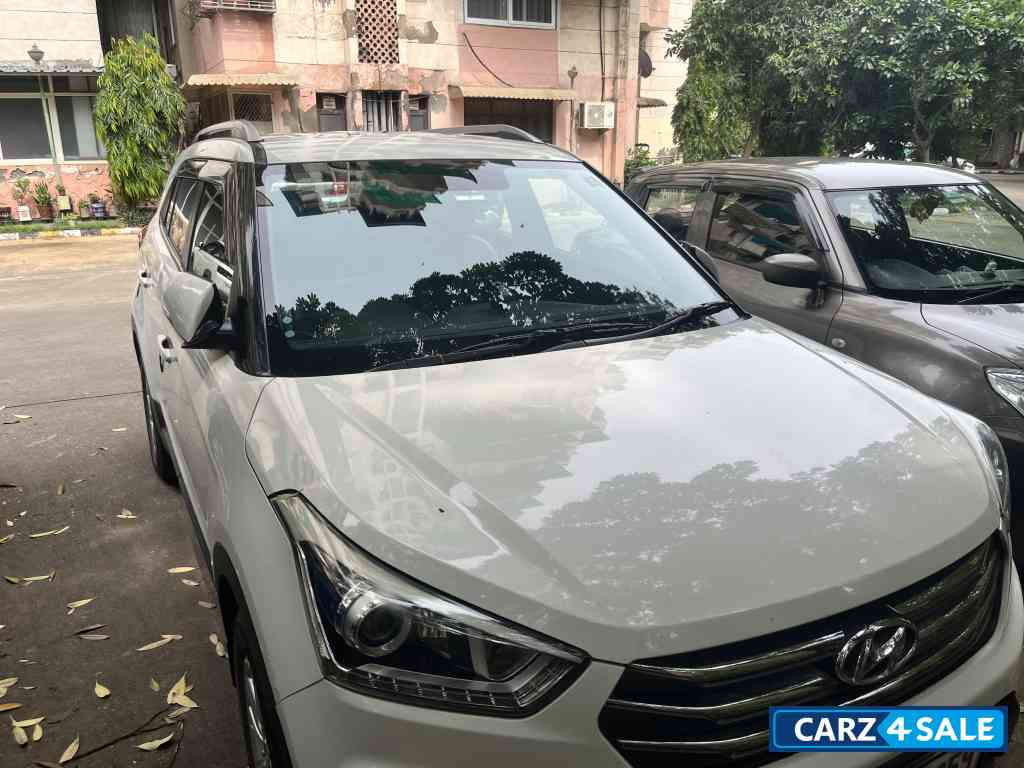 Polar White Hyundai Creta 1.6SX
