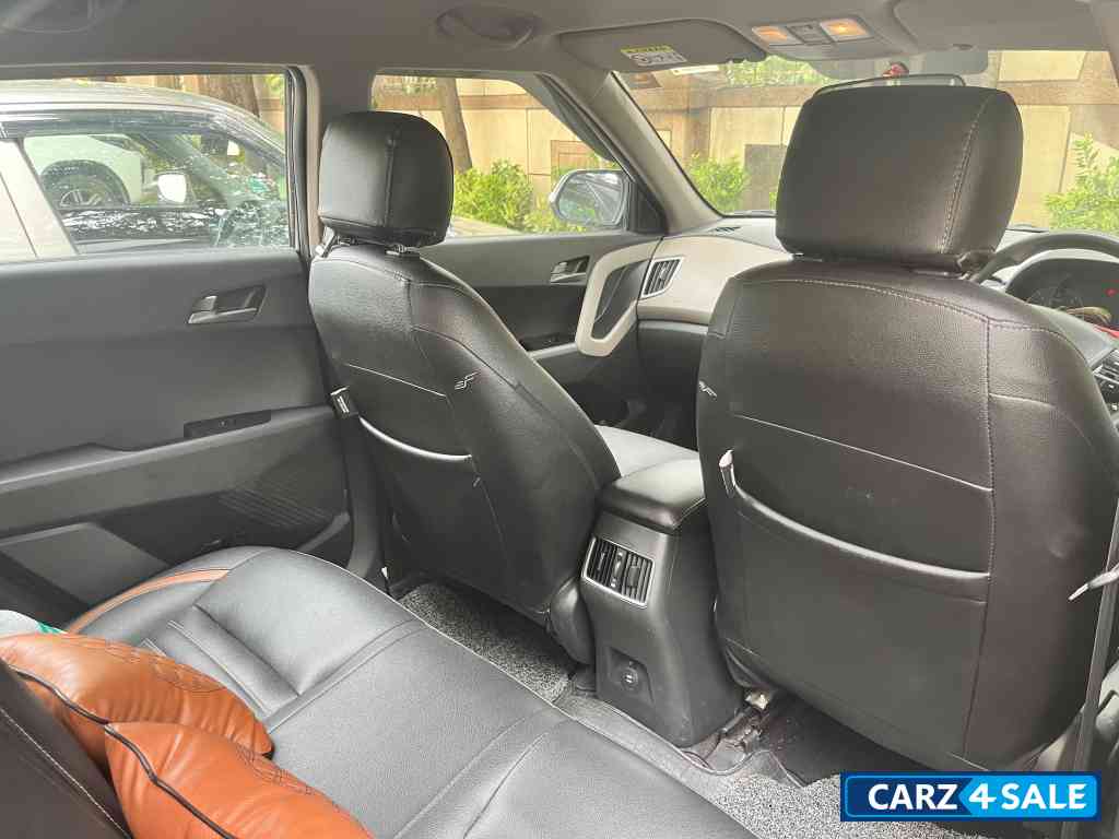Polar White Hyundai Creta 1.6SX Polar White Hyundai Creta 1.6SX