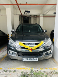 Isuzu mu-X 4*2 Diesel Automatic 2024 Model