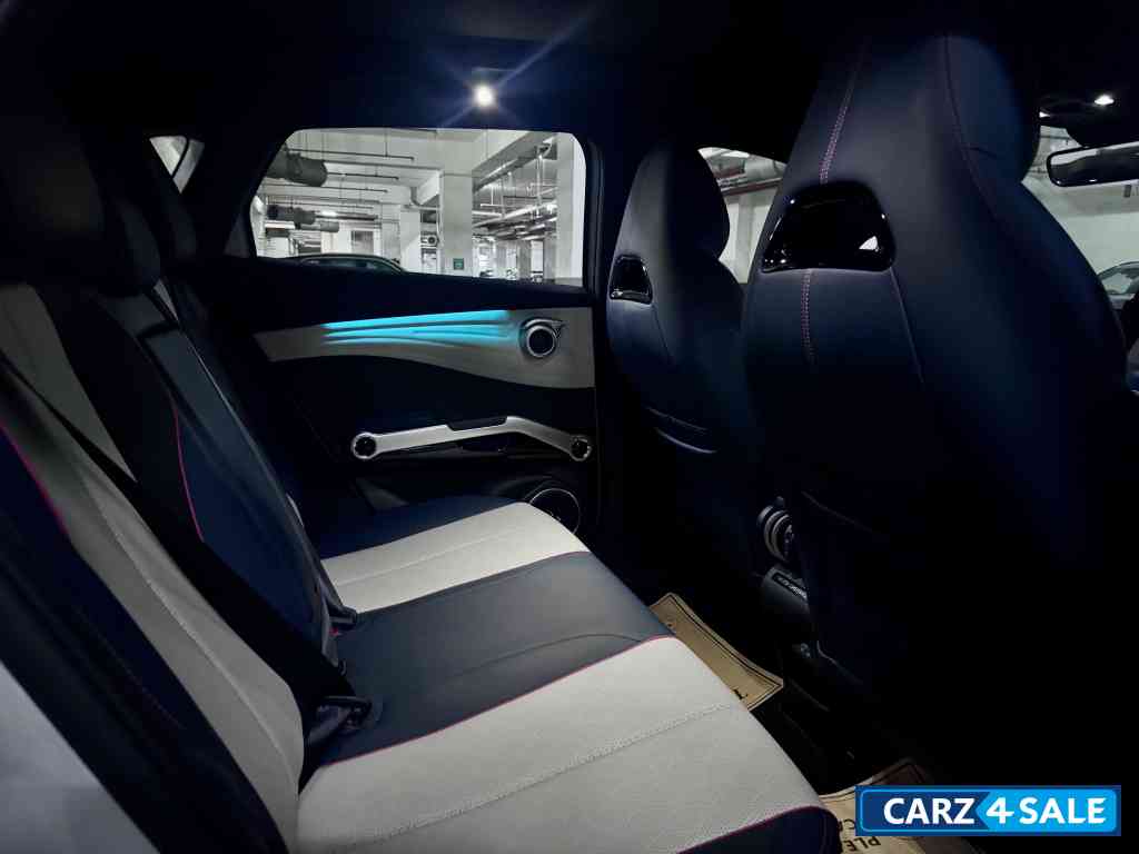 White Pearl BYD Atto Dynamic White Pearl BYD Atto Dynamic