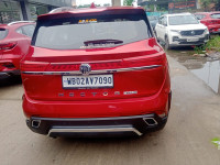 Red MG Hector Plus Sharp pro cvt 1.5 automativ 7 seater