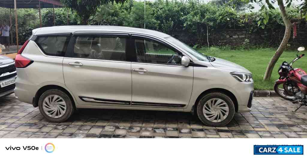 Silver Maruti Suzuki Ertiga VXI Smart Hybrid