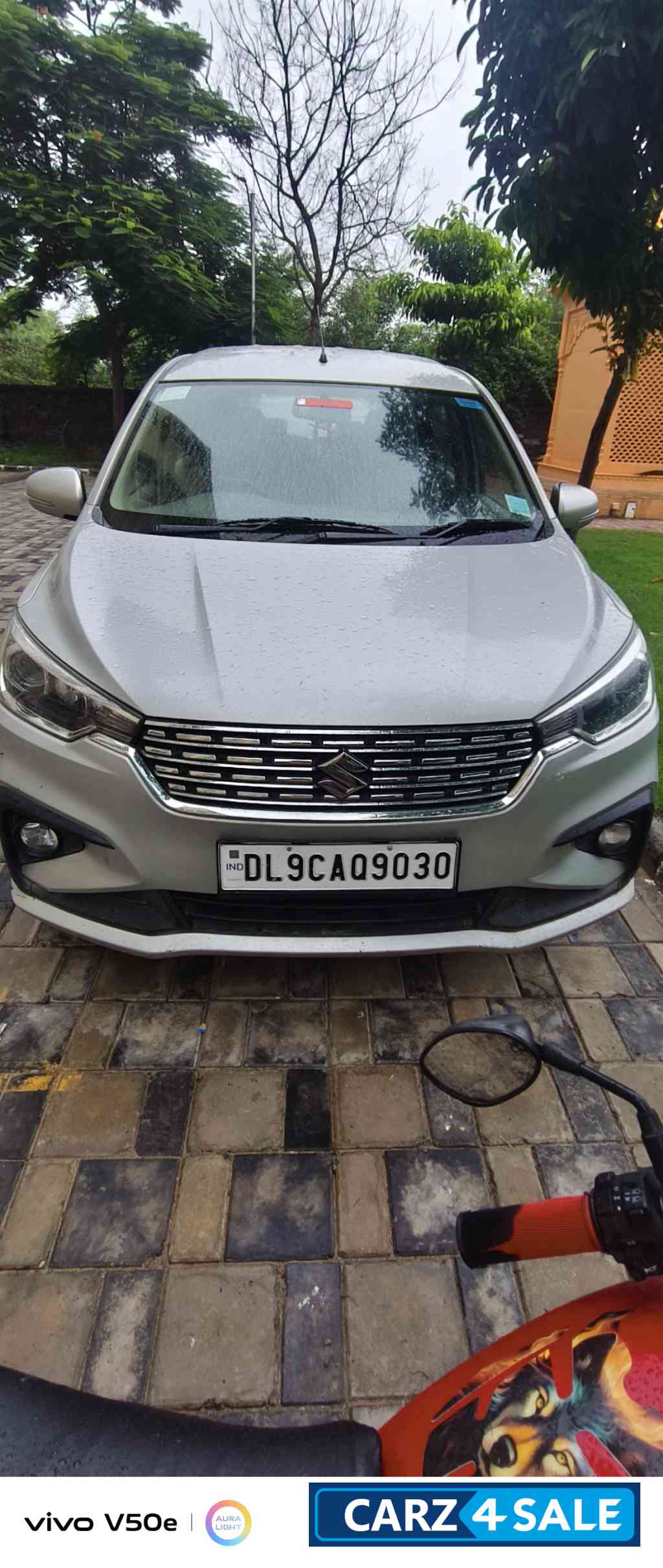 Silver Maruti Suzuki Ertiga VXI Smart Hybrid Silver Maruti Suzuki Ertiga VXI Smart Hybrid